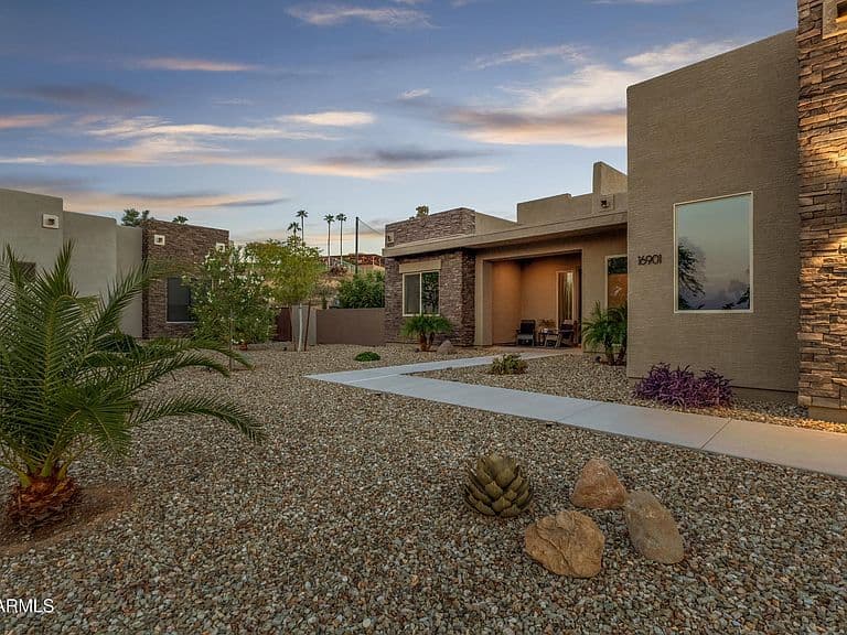 16901 E AUGUSTA Court photo 4