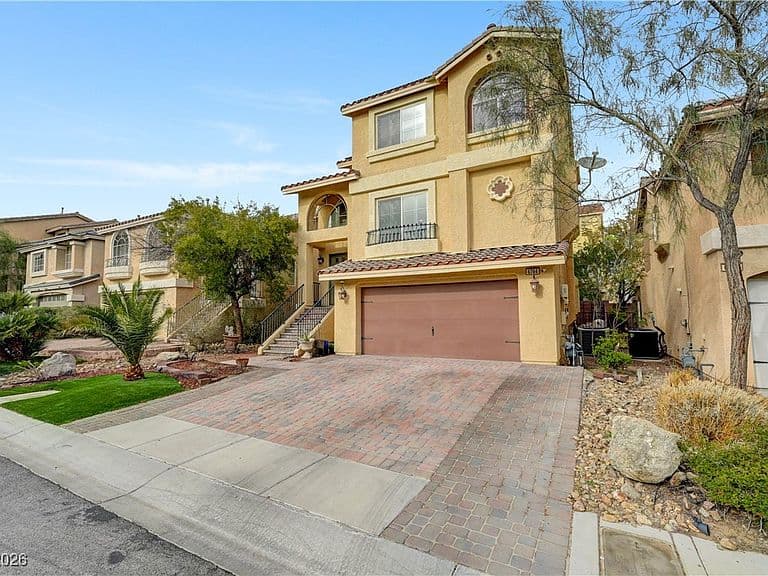 6764 Bravura Ct photo 2