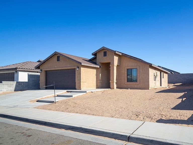 4198 E San Pedro St photo 2