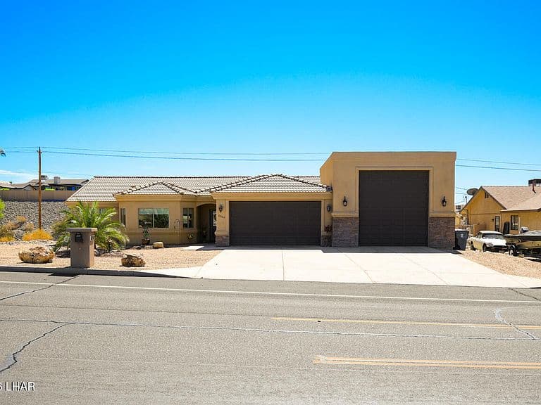 2960 Palo Verde Blvd S photo 1