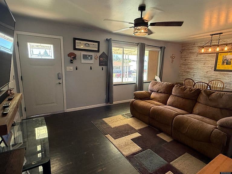 183 La Paloma Dr photo 2