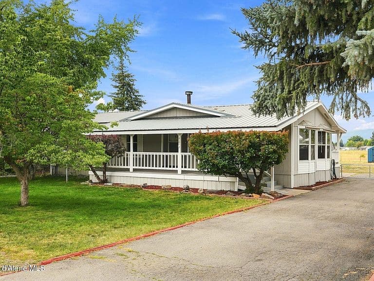2101 W Cannon Ave photo 1
