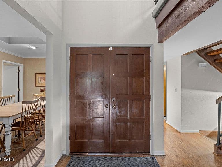 10441 N 9TH Street photo 5