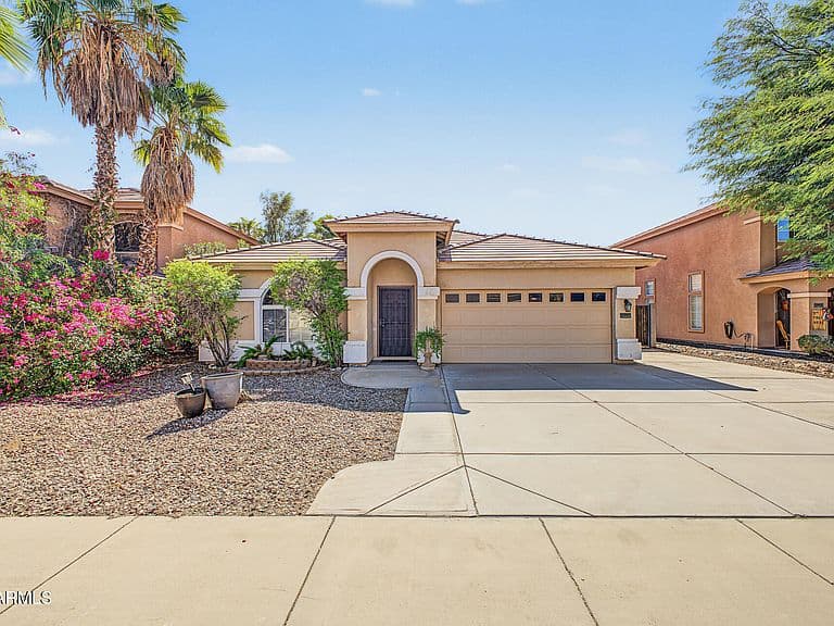 15807 W CALAVAR Road photo 2