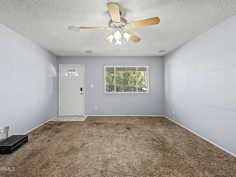 3701 W ECHO Lane photo 4