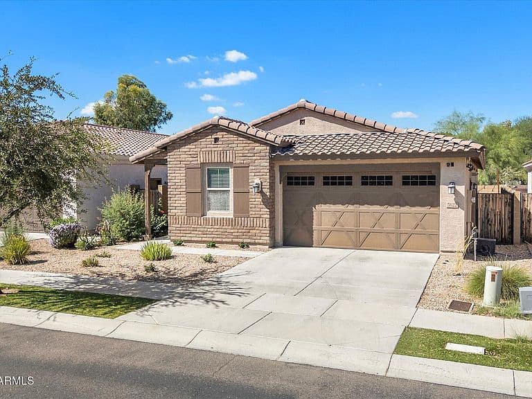 5622 S 28TH Street photo 1
