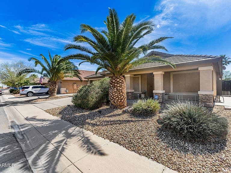 43427 W COURTNEY Drive photo 4