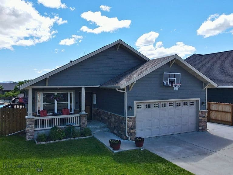 712 Quasar Ln photo 2