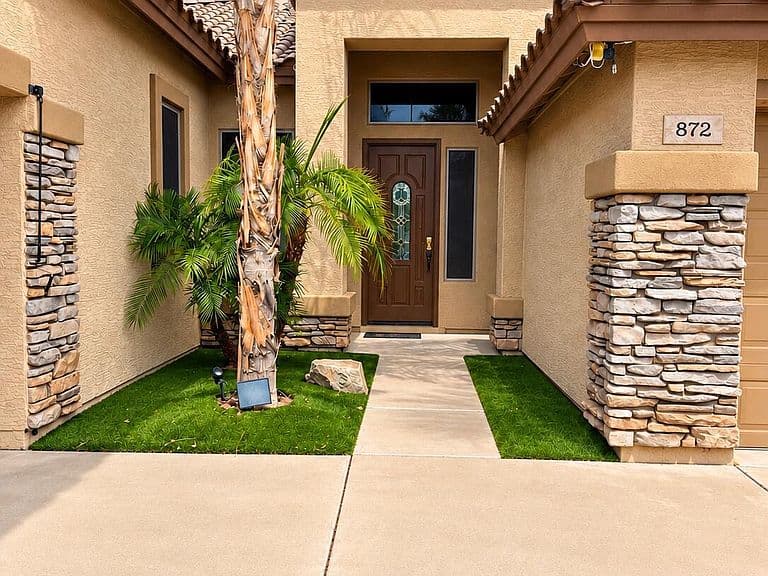 872 E TOLEDO Street photo 2
