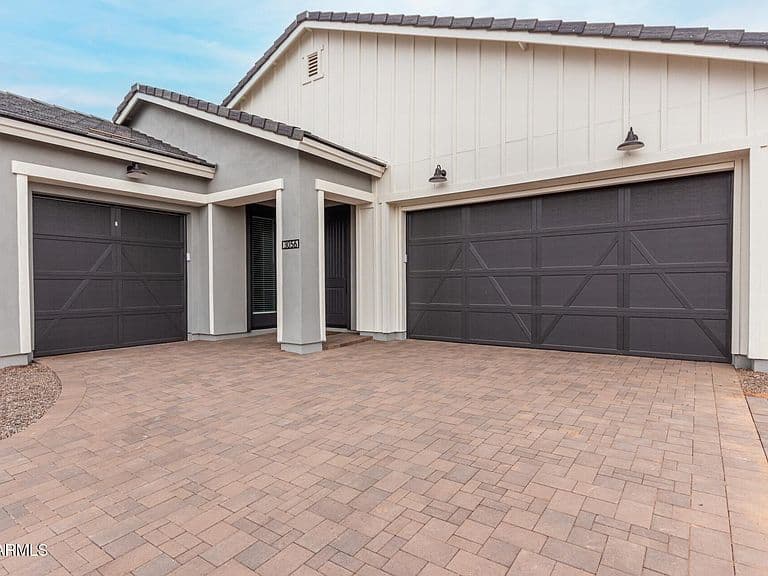 3056 E FLINTLOCK Drive photo 4