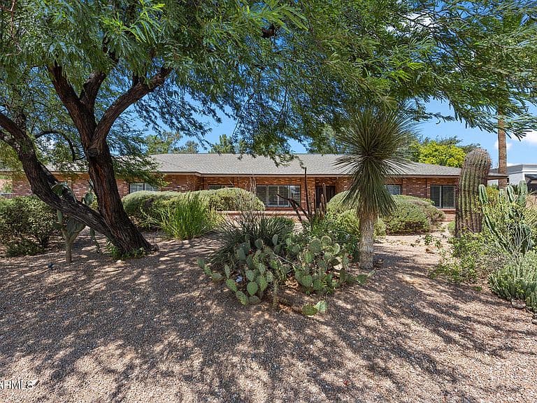 5220 E CORTEZ Drive photo 3