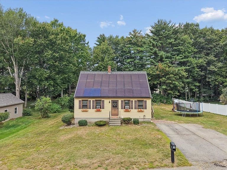 23 Hampshire Drive photo 1