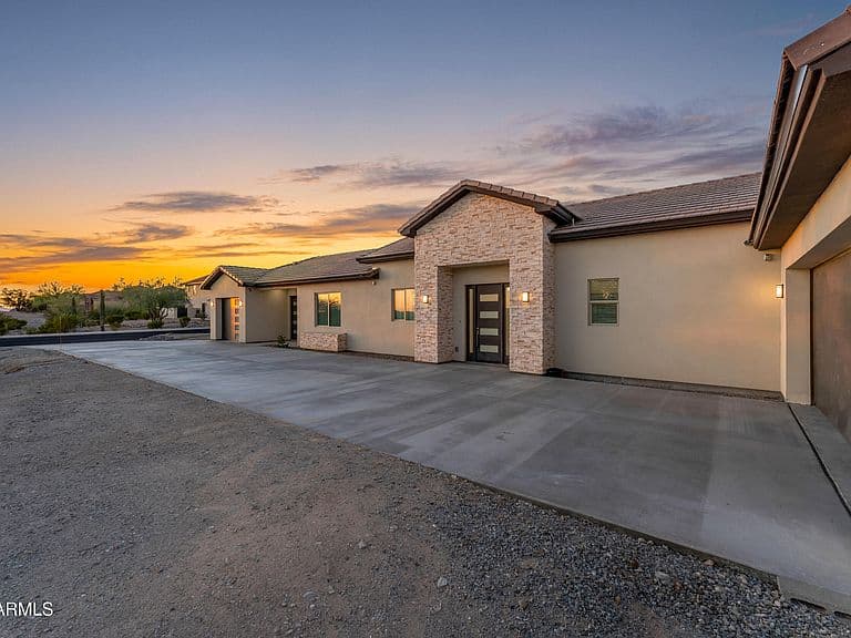 18632 W SANTA IRENE Drive photo 3