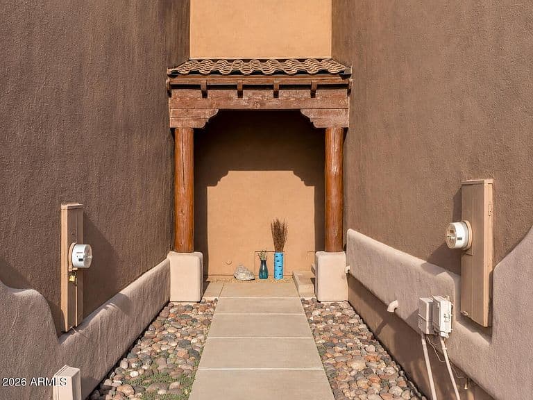 13847 N HAMILTON Drive #102 photo 3