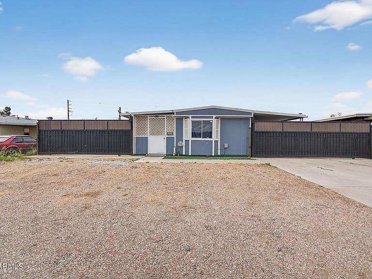 1838 S 78th St photo 3