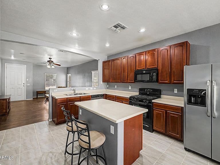 21840 E CREOSOTE Drive photo 5