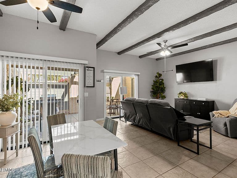 2509 E 5TH Place photo 1