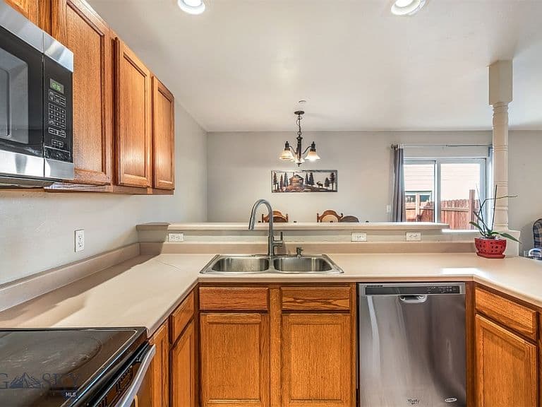 15 Sky Dr photo 3