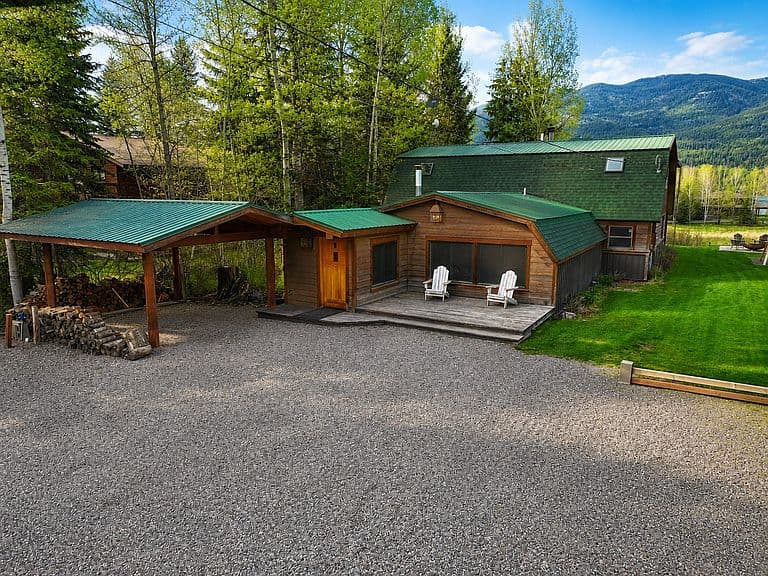 623 Delrey Rd photo 2