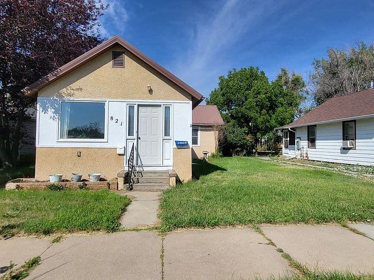 821 N Montana Ave photo 2