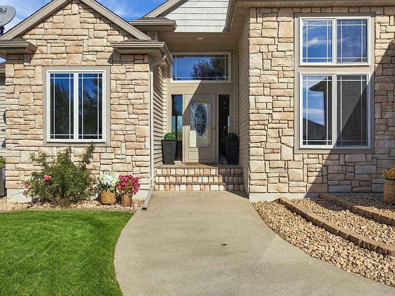 718 N Sedona Dr photo 3
