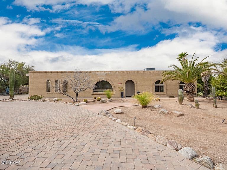 7309 N Paseo Ronceval photo 2