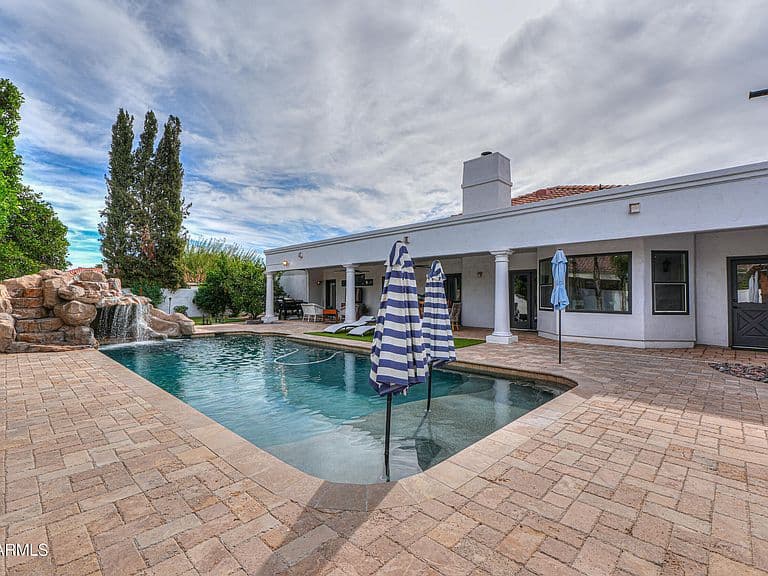 4038 E Glencove St photo 5