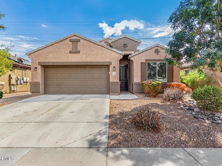 23823 W MAGNOLIA Drive photo 2