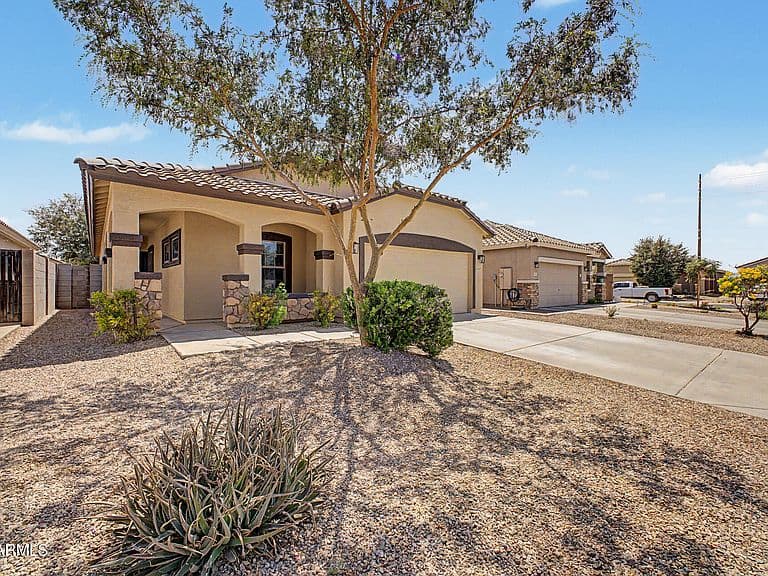 1447 W BRANGUS Way photo 2