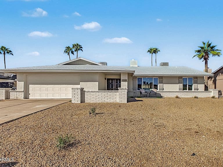 4836 E ACOMA Drive photo 1