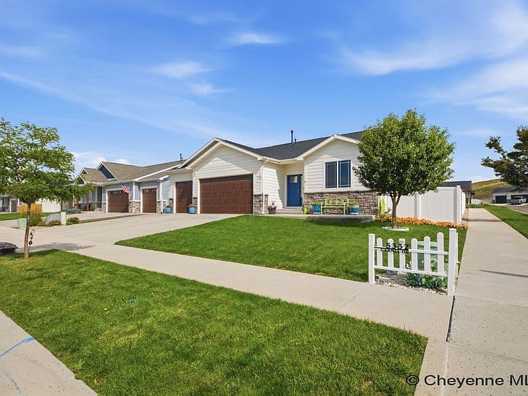 5332 Carmel Dr photo 1