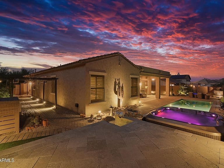 8363 W ANTELOPE Drive photo 1