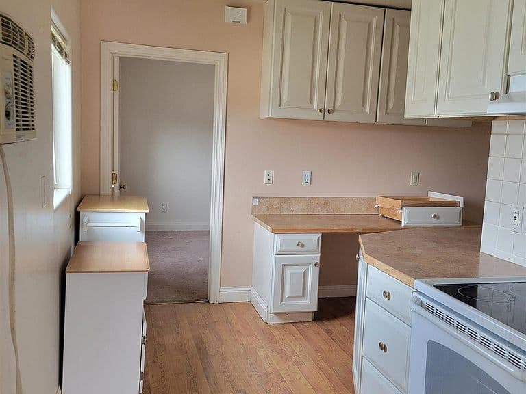 232 E E St #F photo 3