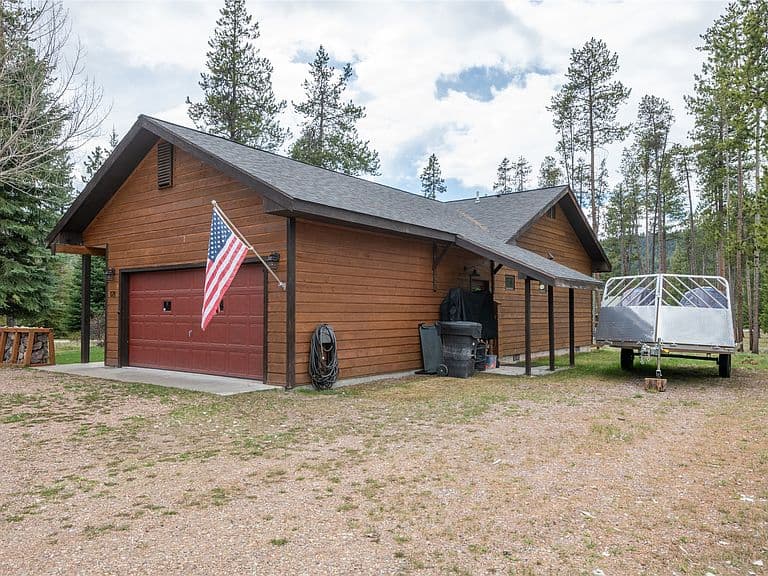 121 Peacemaker Pl photo 2