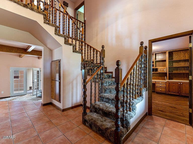 3055 Hansen Ln photo 5
