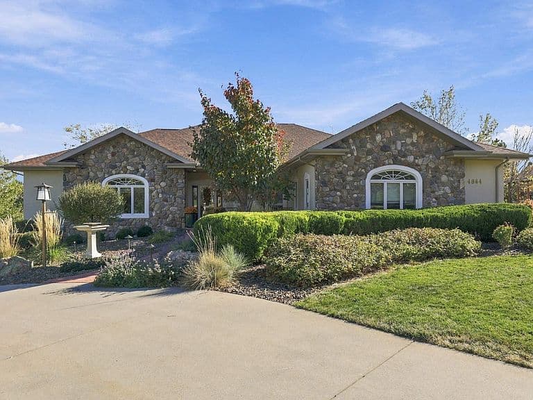 4844 Enchanted Pines Dr photo 2