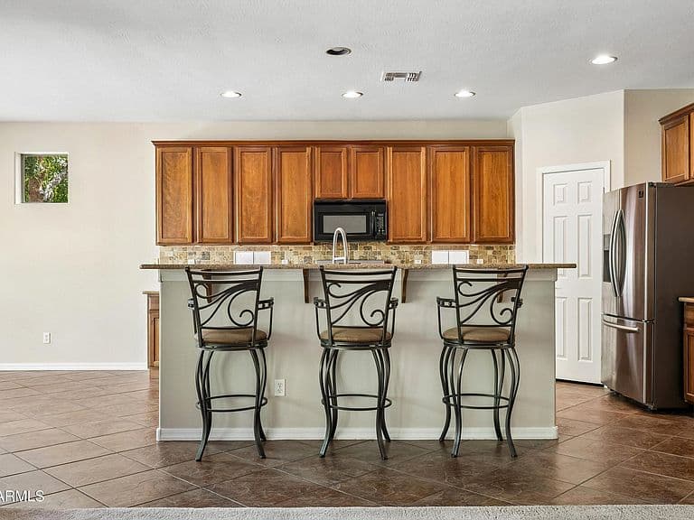 44186 W MESCAL Street photo 3