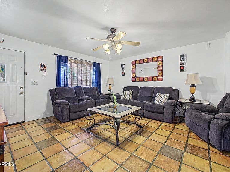 3602 N 64TH Drive photo 3