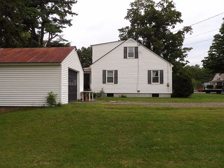 243 South Street photo 5