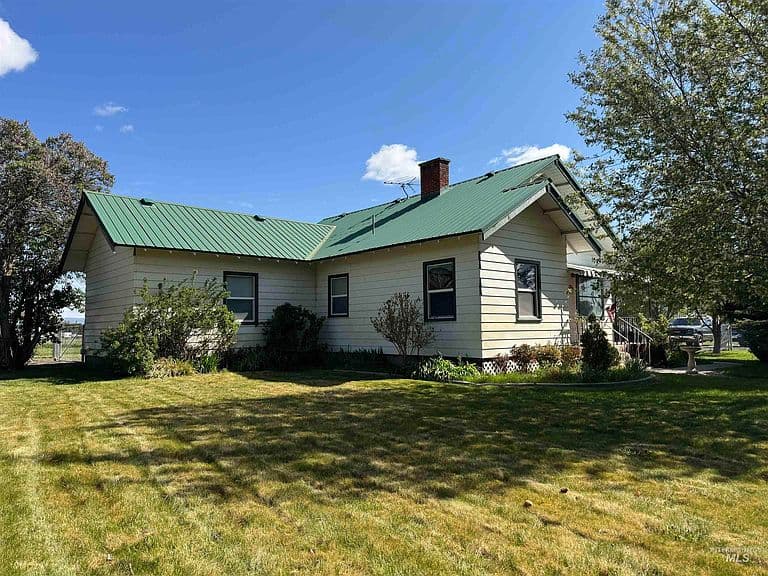 1698 State Highway 46 photo 1