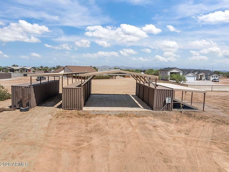 21015 W White Feather Lane photo 3