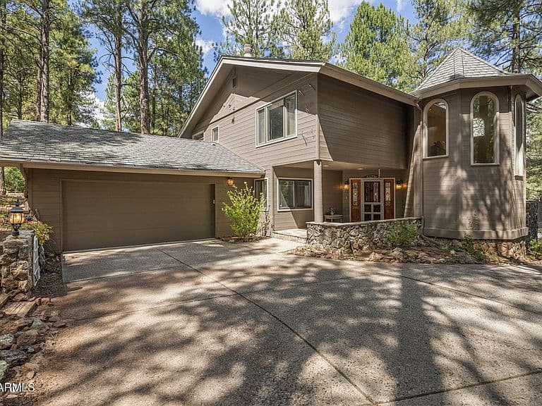 5779 Griffiths Spring photo 2