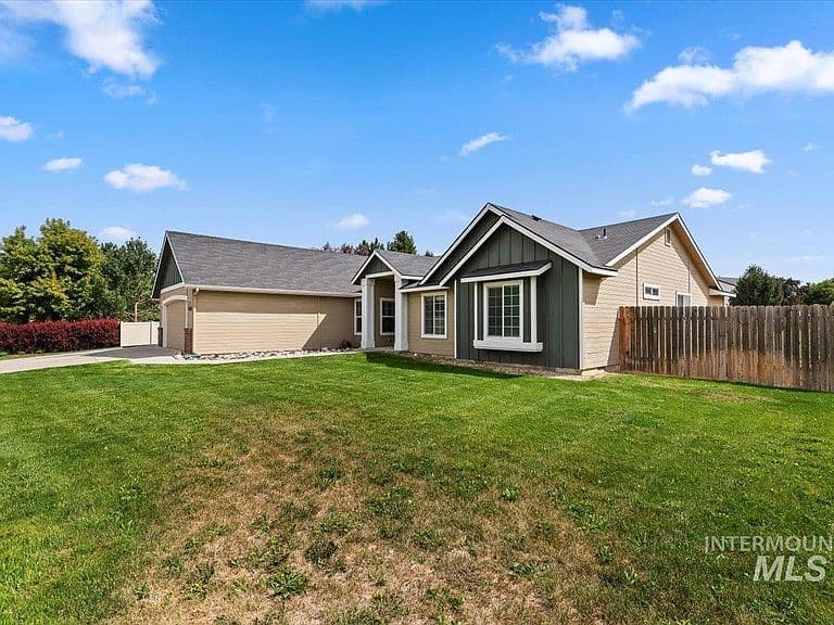 9138 S Red Delicious Ave photo 3
