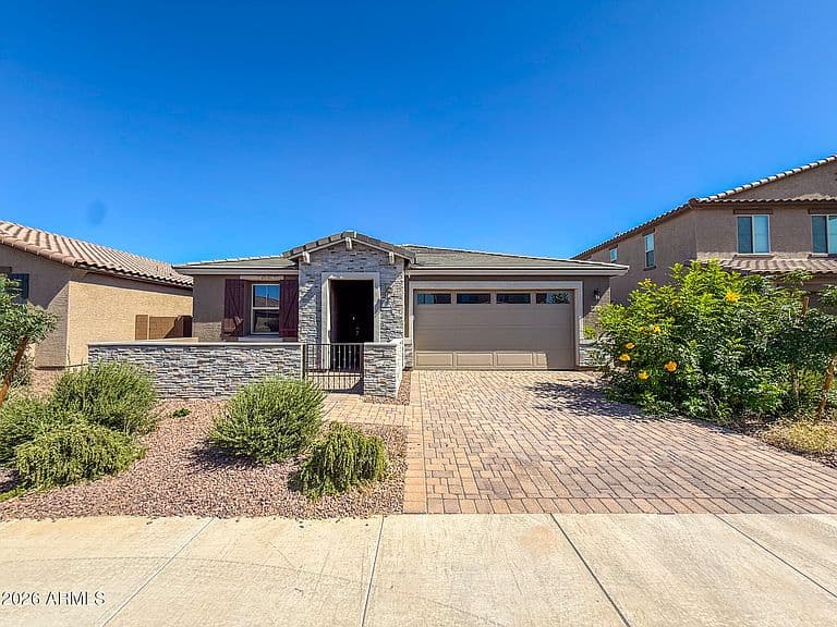 11017 W HADLEY Street photo 2