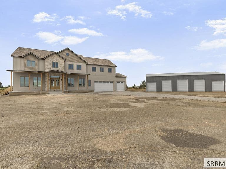 2225 Clover Meadow Way photo 4