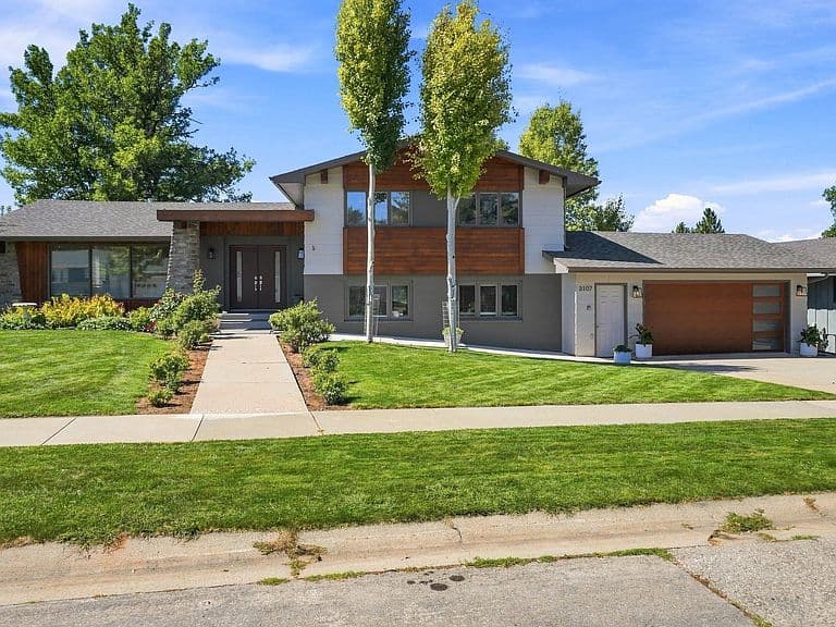 3107 Flint Dr photo 1