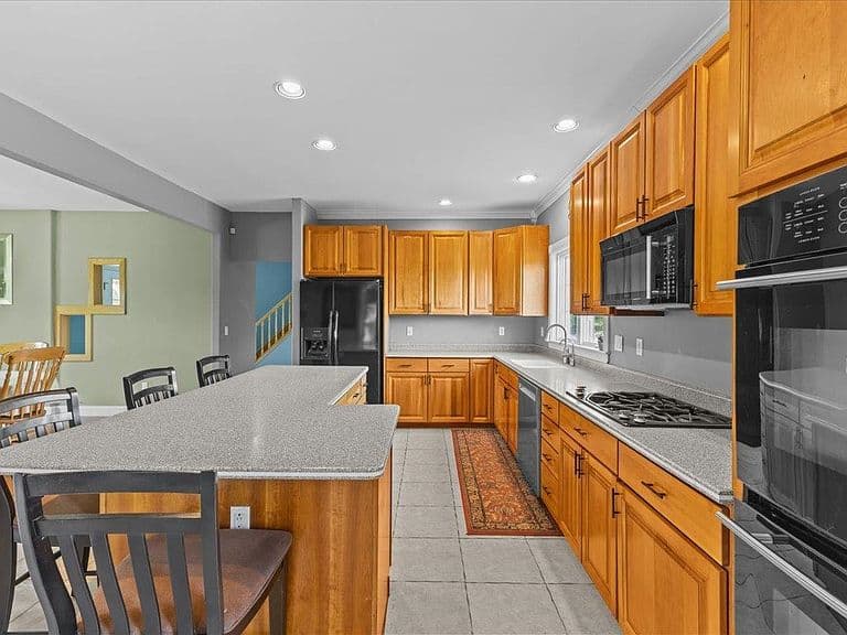 413 Hibbard Road photo 5