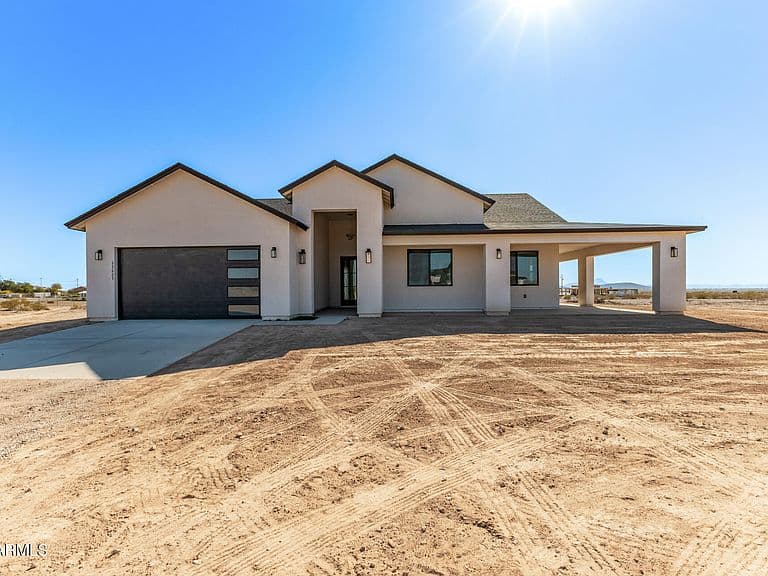 33227 W SUNLAND Avenue photo 2