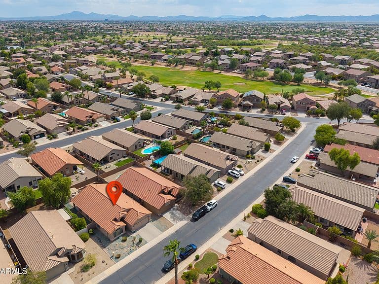 42539 W BUNKER Drive photo 1