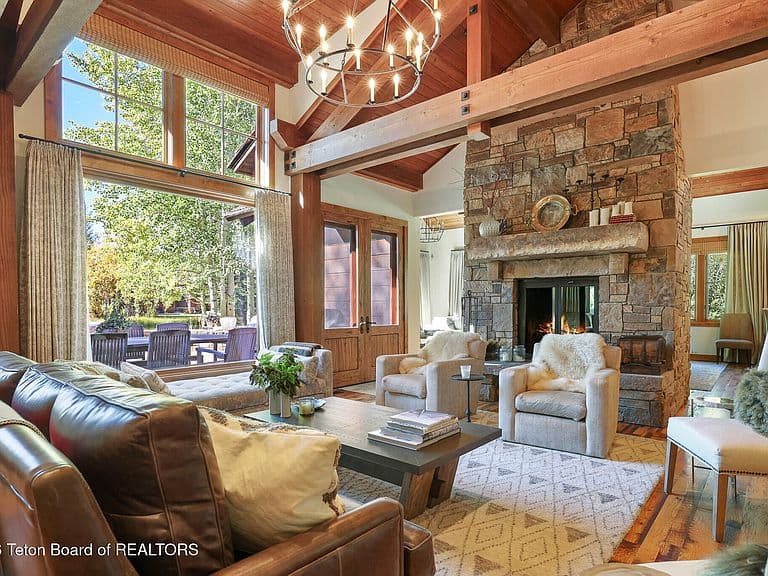 2740 W Raptor View Ln photo 5